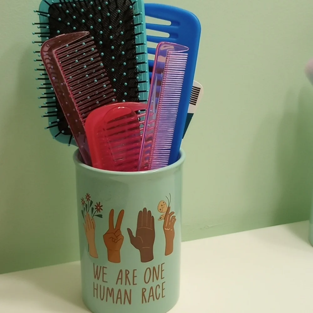 Ceramic Beauty Tool Holder